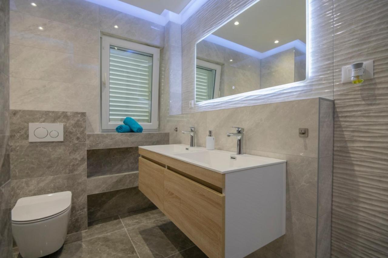 Apartments Radeljic Podstrana Luaran gambar