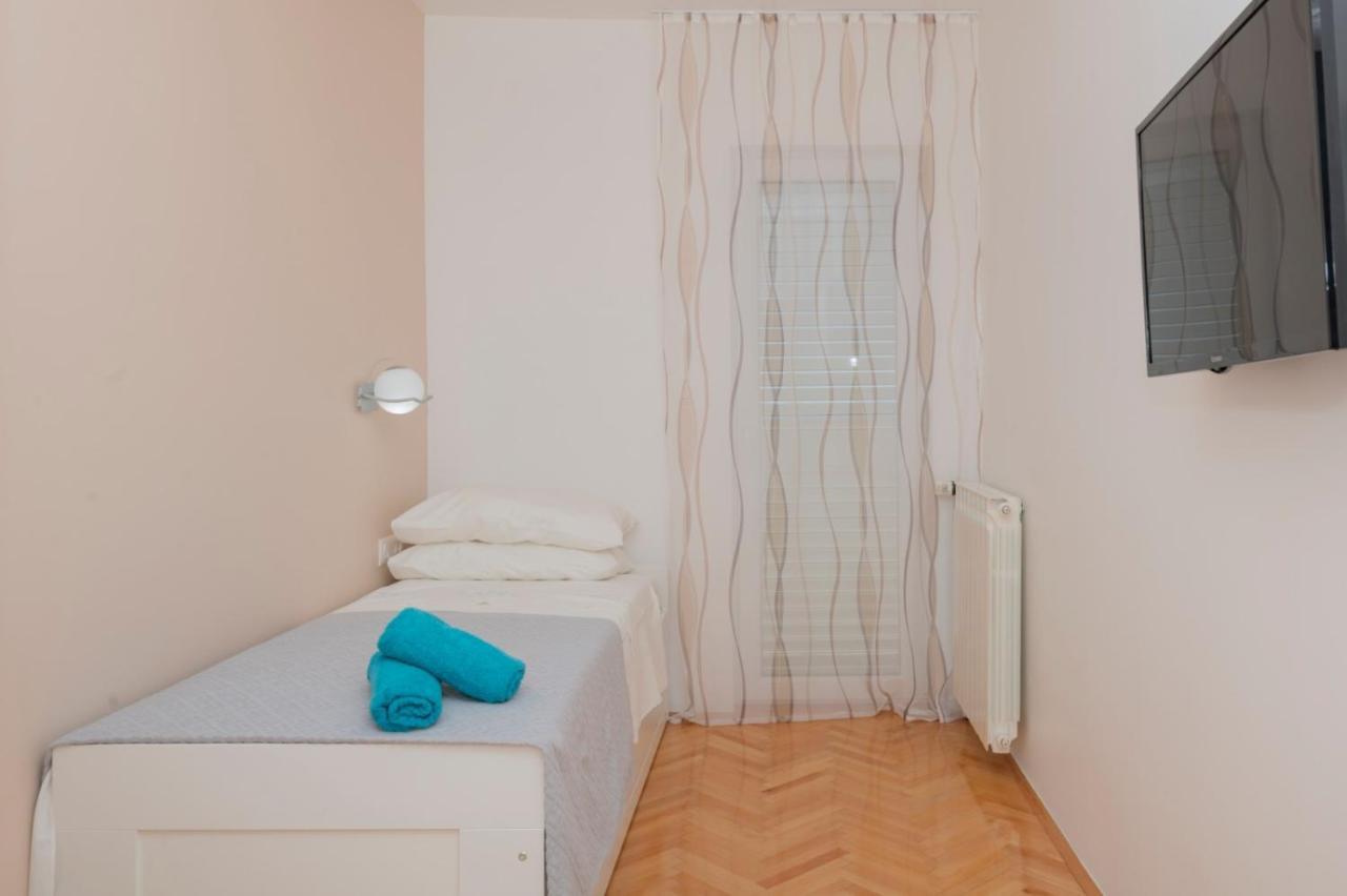 Apartments Radeljic Podstrana Luaran gambar