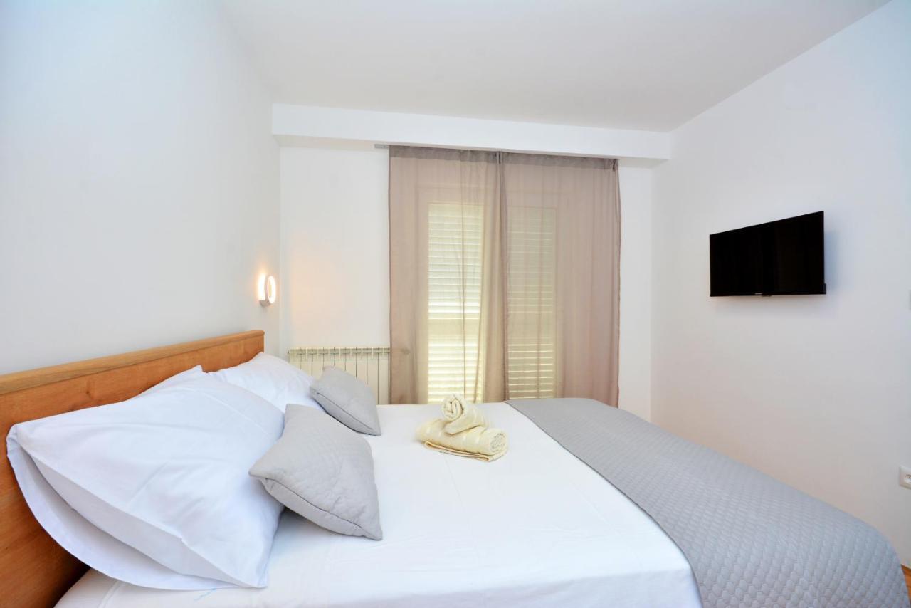Apartments Radeljic Podstrana Luaran gambar