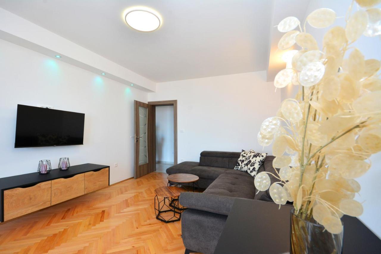 Apartments Radeljic Podstrana Luaran gambar