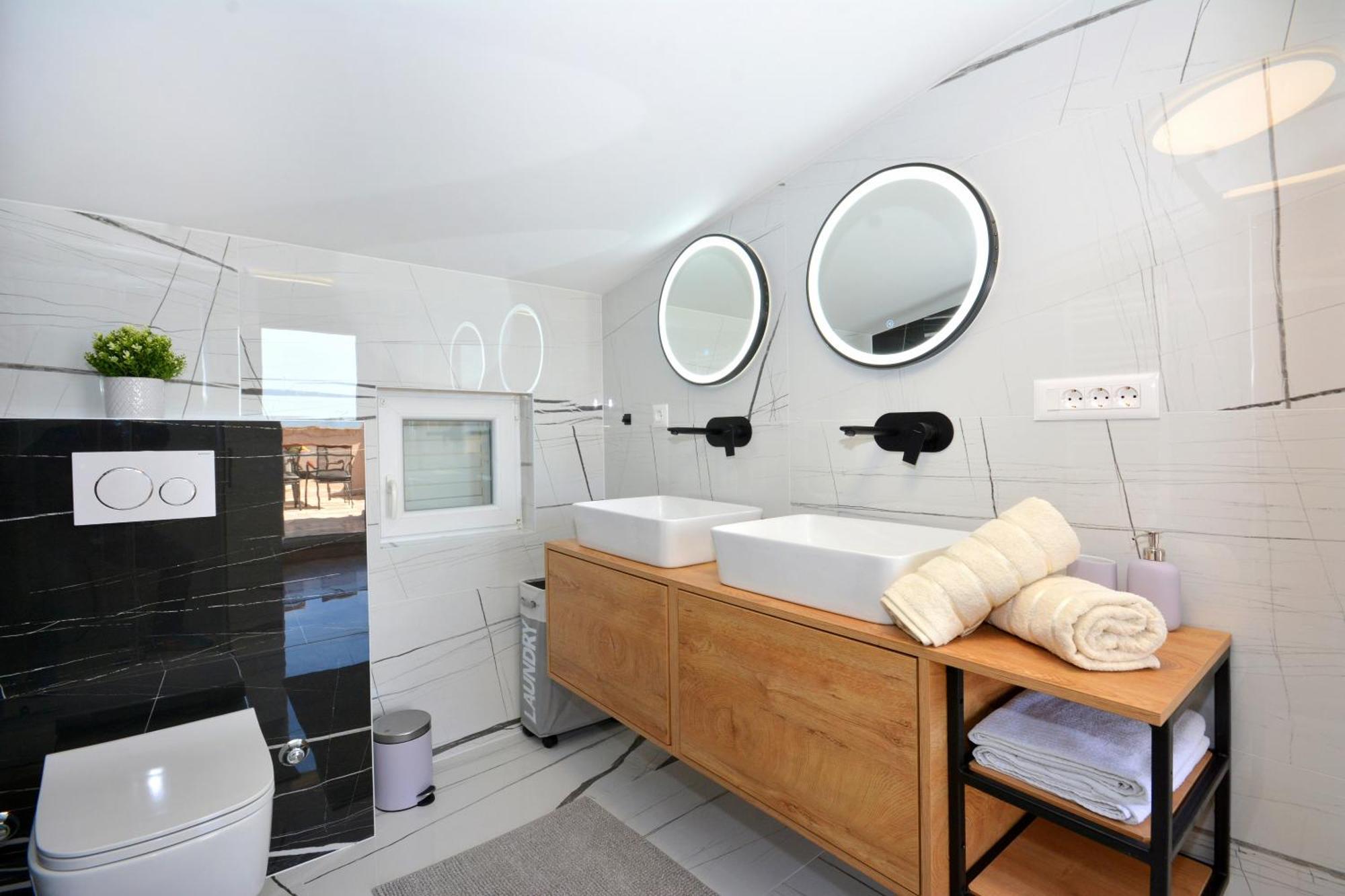 Apartments Radeljic Podstrana Luaran gambar