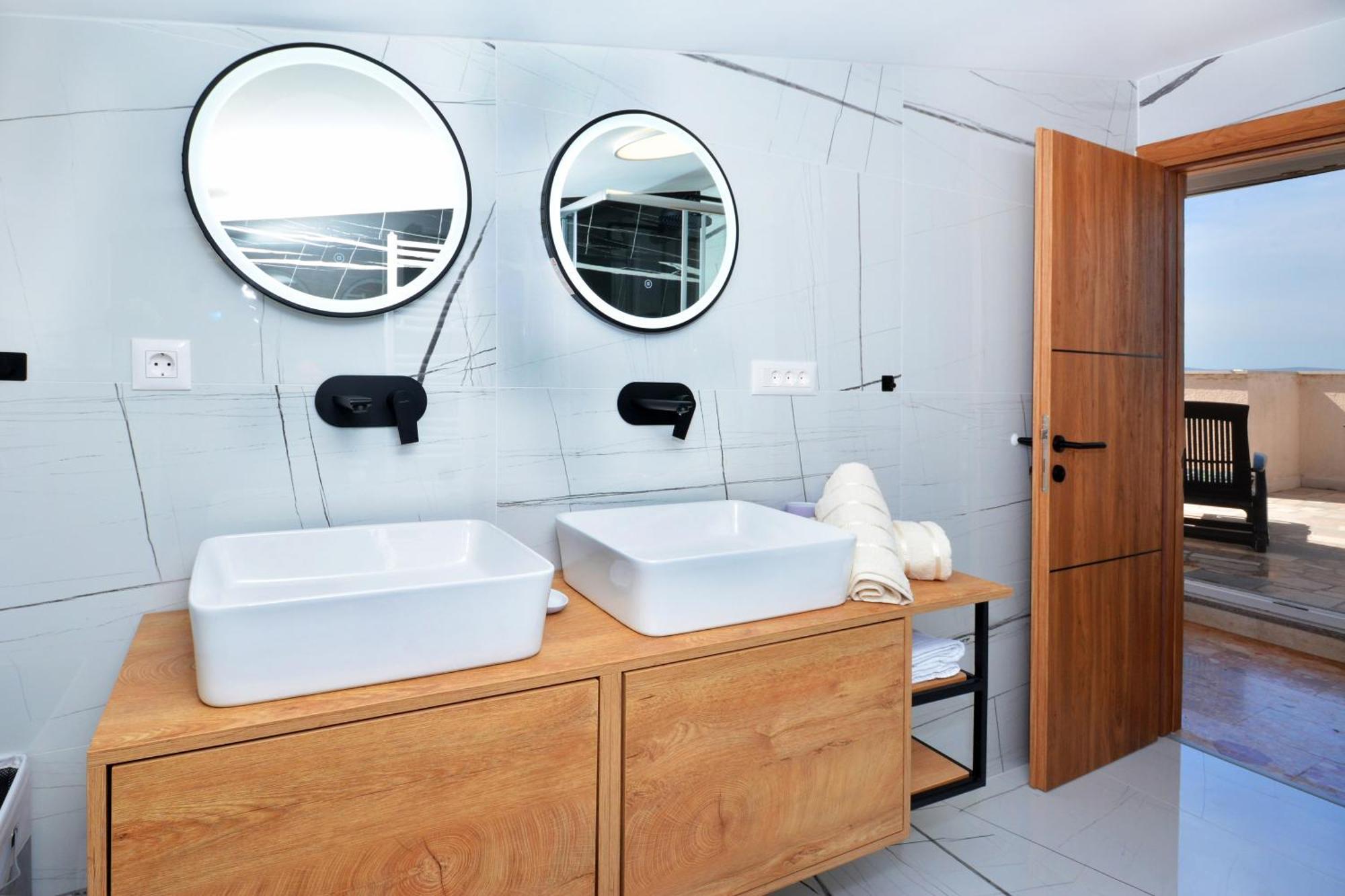 Apartments Radeljic Podstrana Luaran gambar