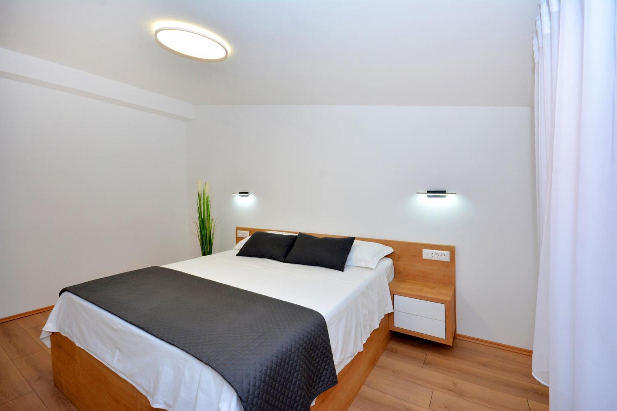 Apartments Radeljic Podstrana Luaran gambar